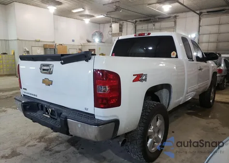 2010 Chevrolet Silverado K1500 Lt from USA, damaged, VIN 1GCSKSE30AZ125840